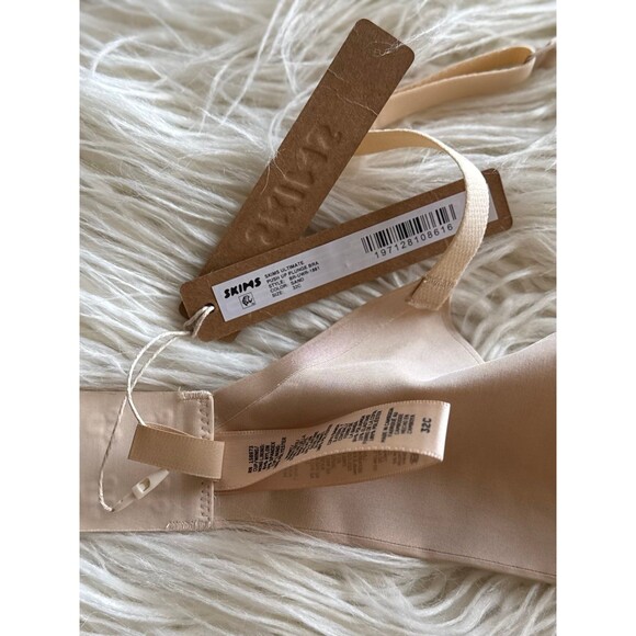 Skims Ultimate Push up Plunge Bra Sand Size 32C - Picture 7 of 7